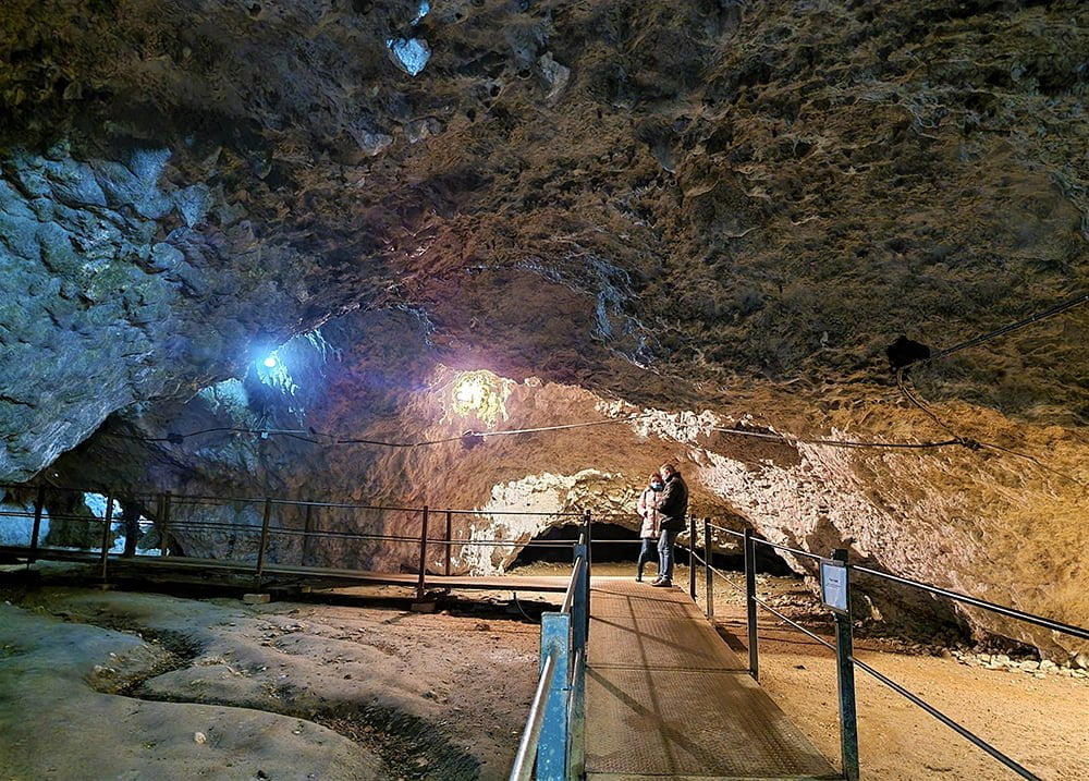 Peștera Dâmbovicioara