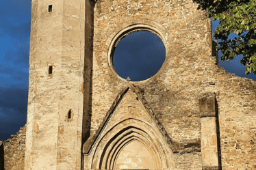 Abația cisterciană Cârța